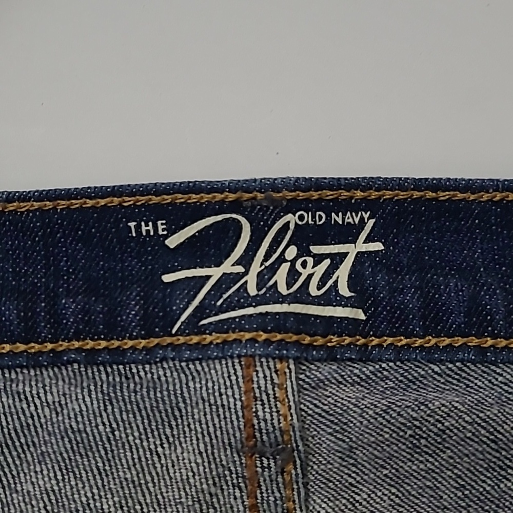 Old Navy "The Flirt" Cropped Jeans size 18 - Picture 3 of 7